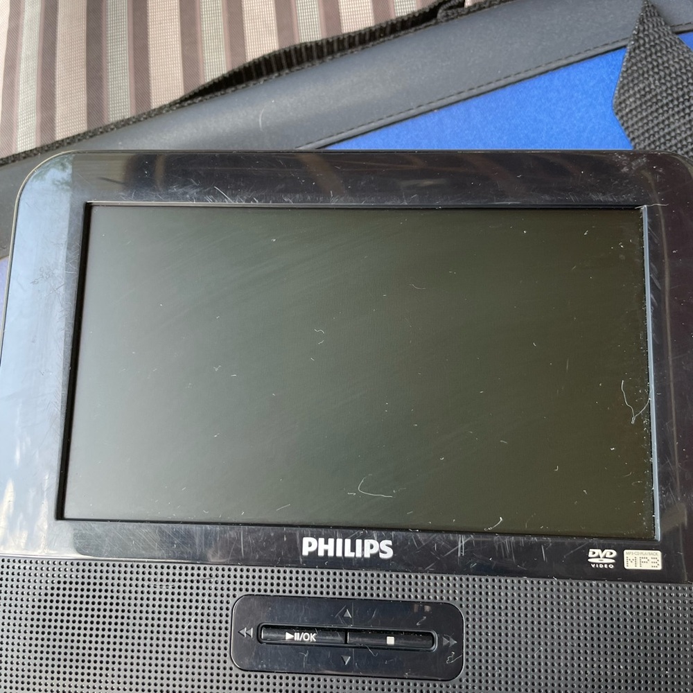 Portable dvd player
